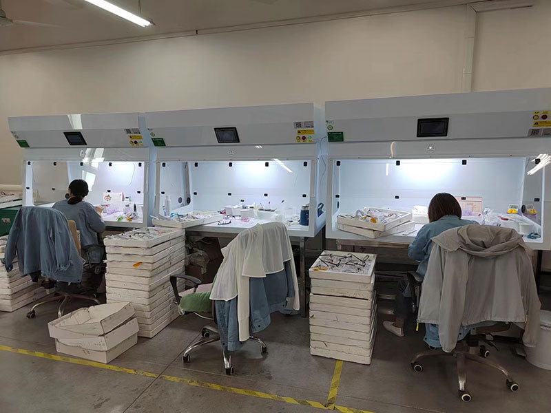 凈氣型通風(fēng)柜