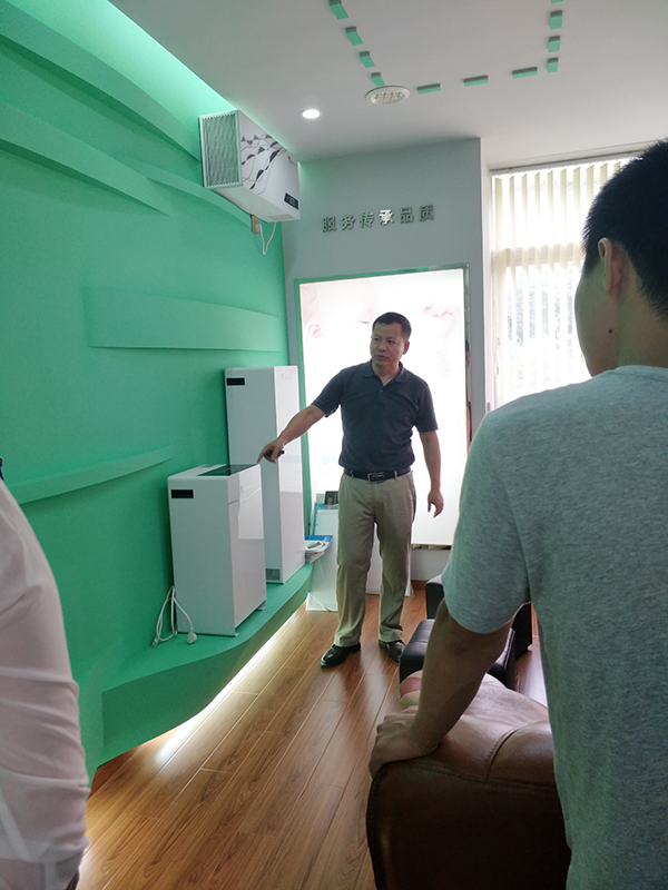 壁掛新風(fēng)機